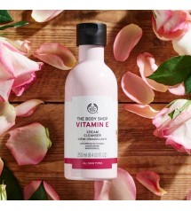 New The Body Shop Vitamin E Cream Cleanser Moisturising Wheatgerm Oil 250ml